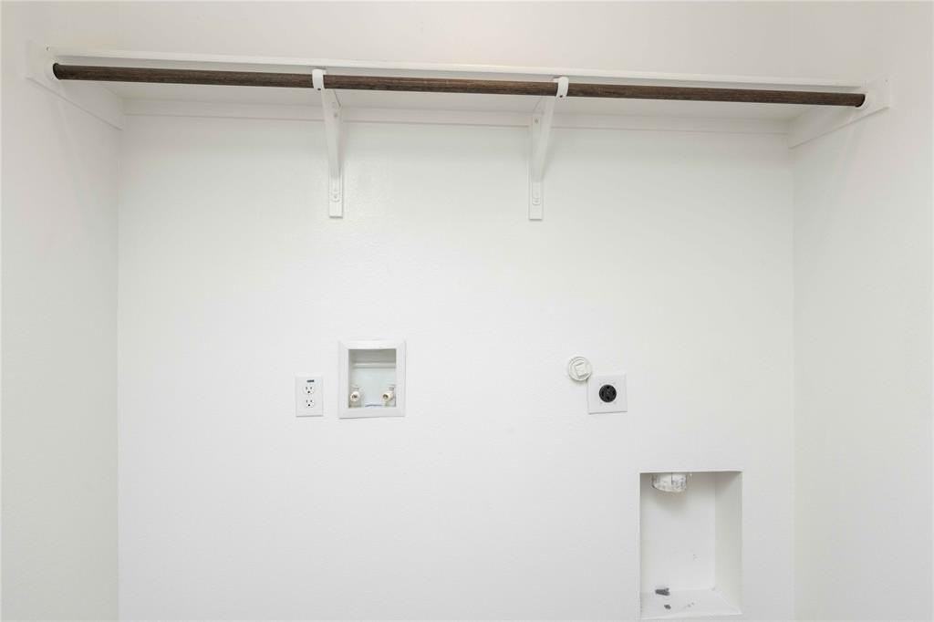 2723 Blackbuck Ct - Photo 5 of 34