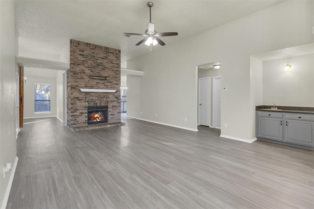 2822 Fenwick St - Photo 4 of 26