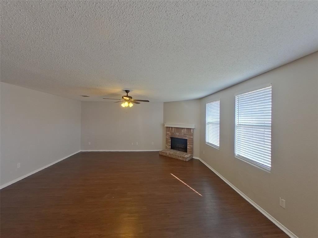 1415 Lochspring Dr - Photo 2 of 15