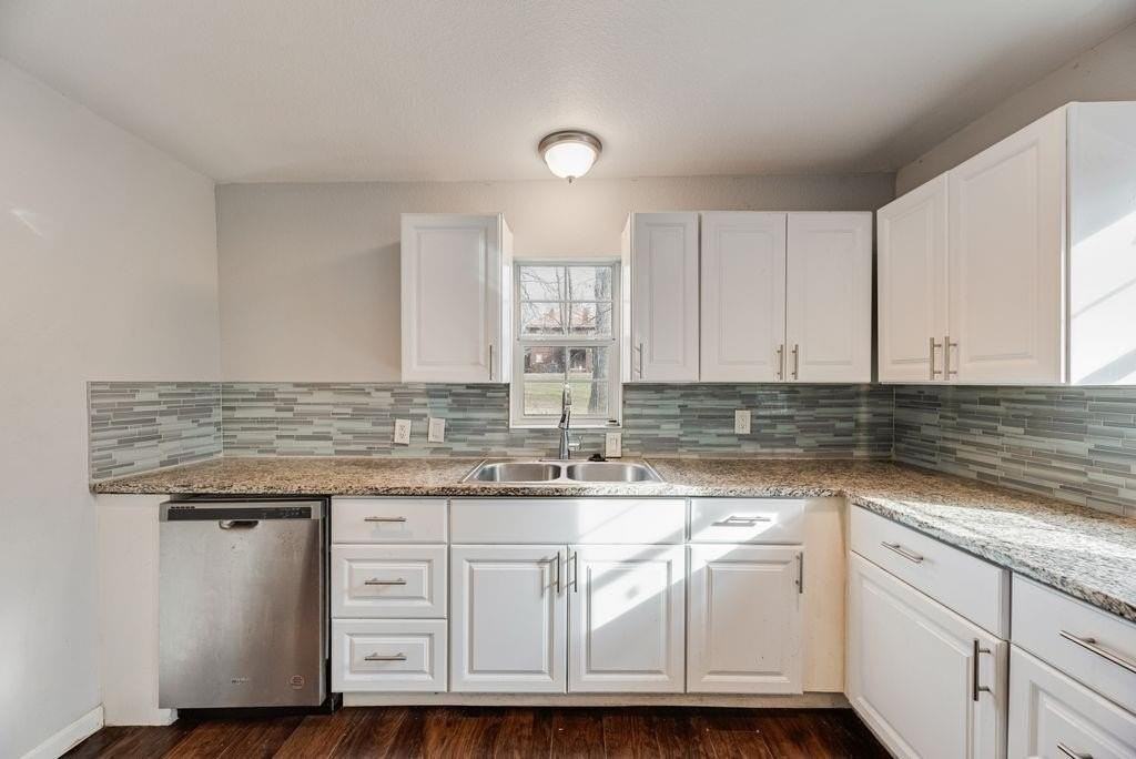 500 E Main St - Photo 3 of 21