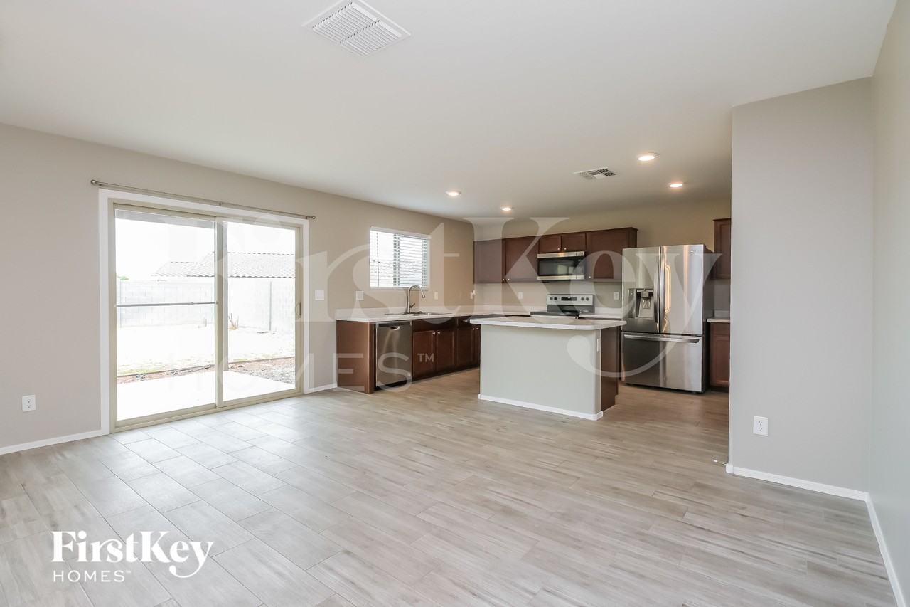 9595 E Harvest Rd - Photo 6 of 18