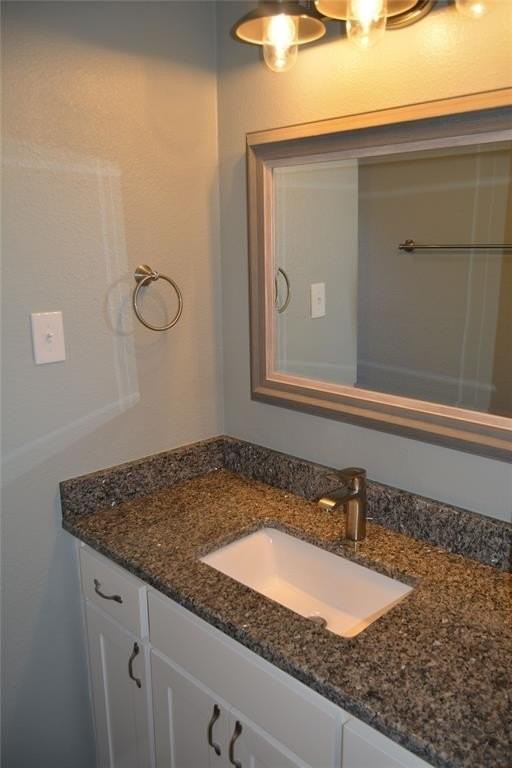 4611 Rockland Dr - Photo 3 of 10