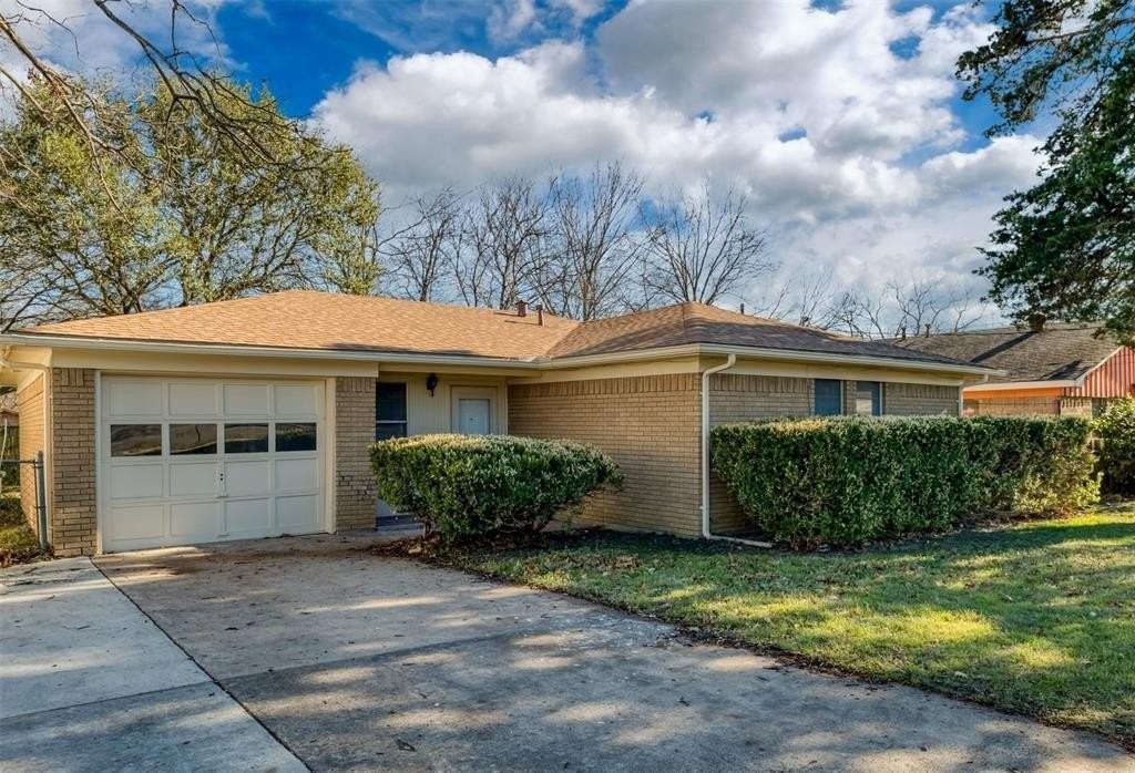 502 Brown St - Photo 2 of 25