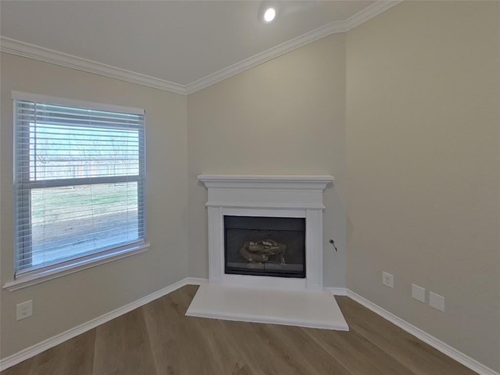 457 Peach Ln - Photo 2 of 16