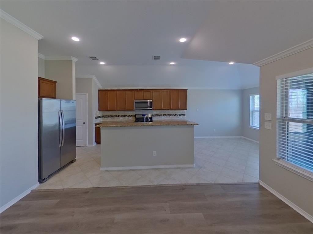 457 Peach Ln - Photo 3 of 16