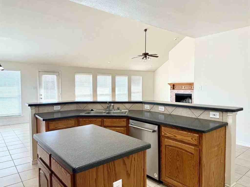 701 Setting Sun Trl - Photo 3 of 13