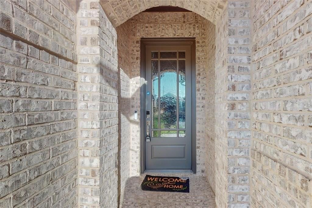 8124 Milo Fields Ln - Photo 4 of 40