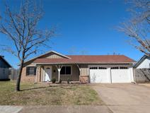 424 Langley Ave - Photo 1 of 1