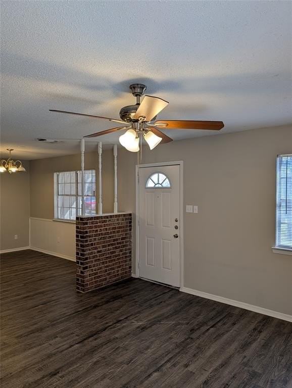 424 Langley Ave - Photo 4 of 18