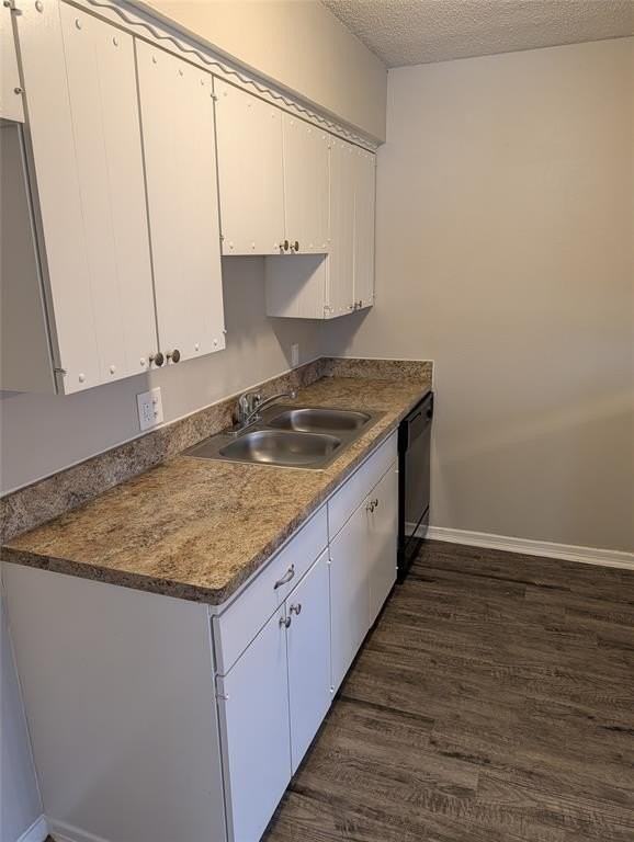 424 Langley Ave - Photo 7 of 18