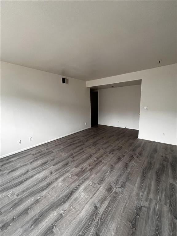 1008 Glade Ct #4 - Photo 2 of 7