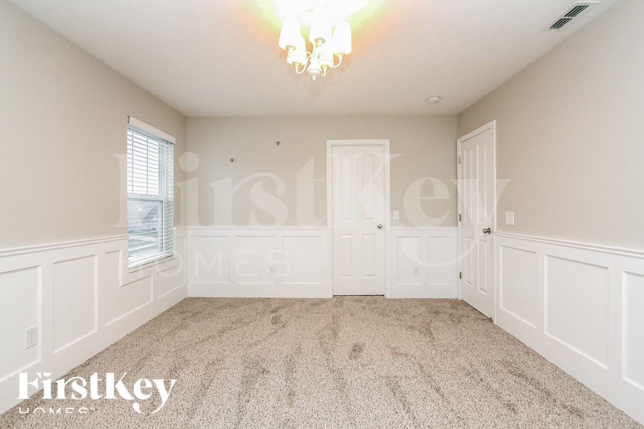 1303 Windswept Dr - Photo 6 of 15