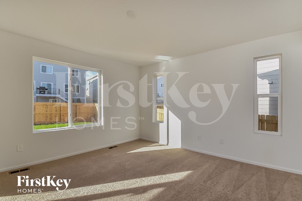 10453 Luneth Dr - Photo 2 of 15