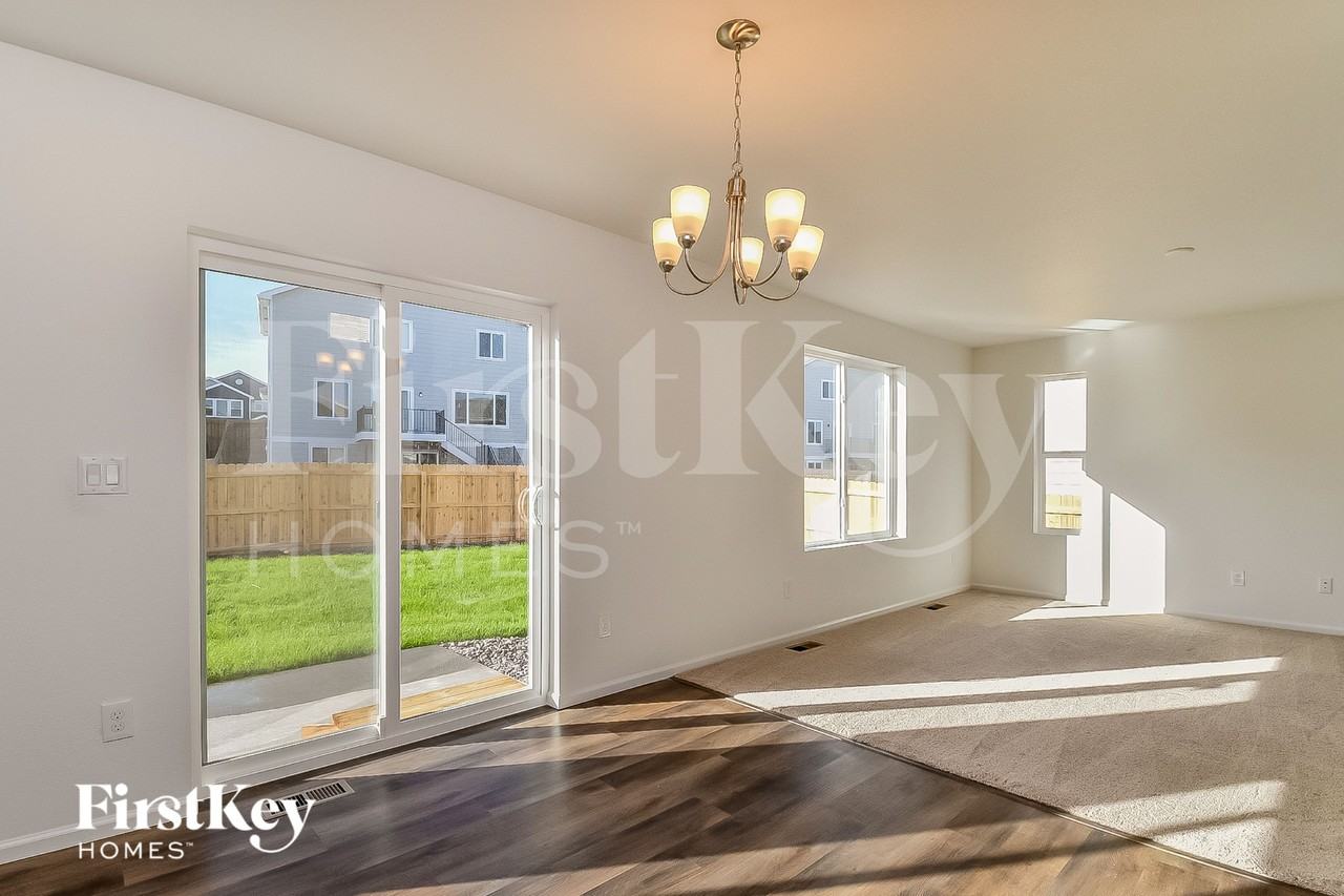 10453 Luneth Dr - Photo 4 of 15