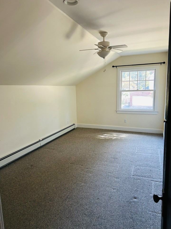 11 Elliott Pl - Photo 7 of 11