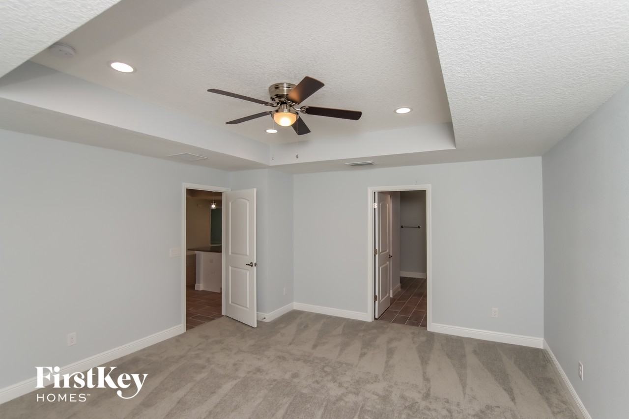 541 Bird Ave Se - Photo 7 of 15