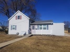 featured image of 1727 8th St