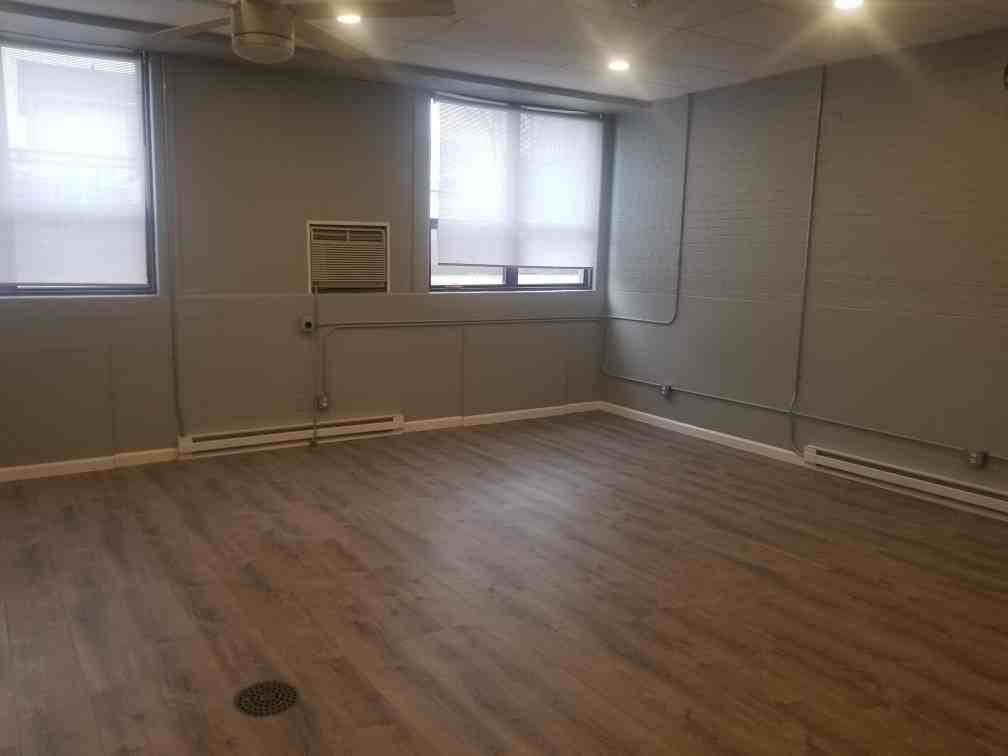 345 6th St #301 - Photo 3 of 6