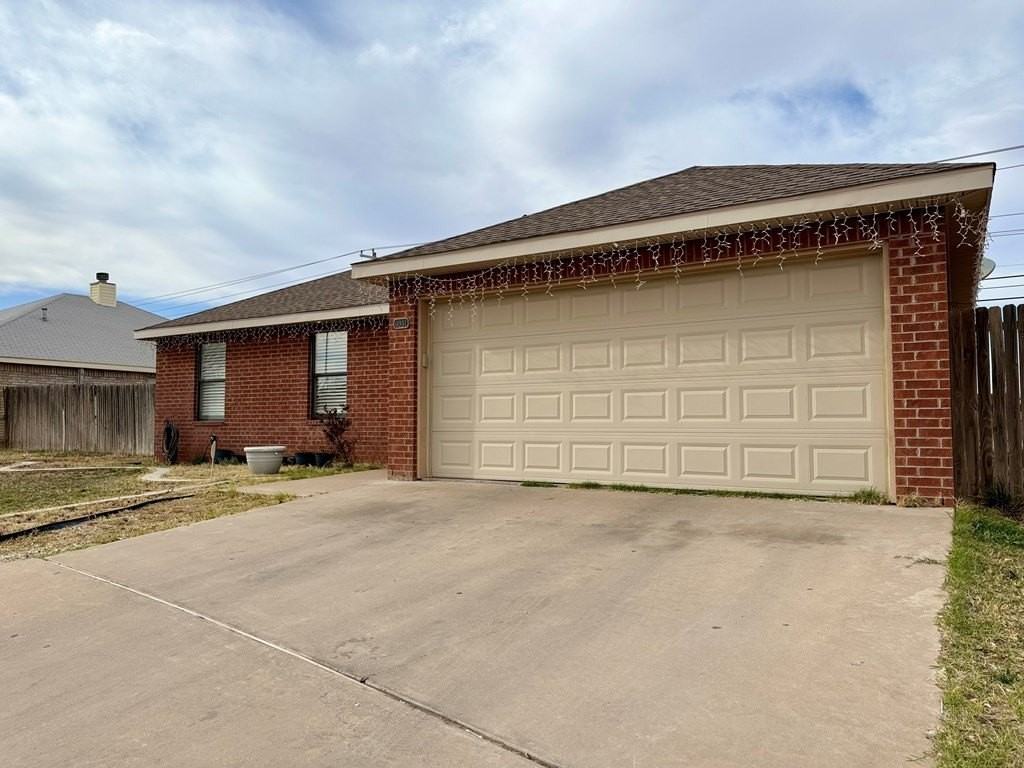 3941 Esmond Dr - Photo 2 of 16