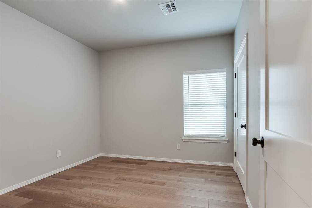 13504 Calli Ct - Photo 4 of 23