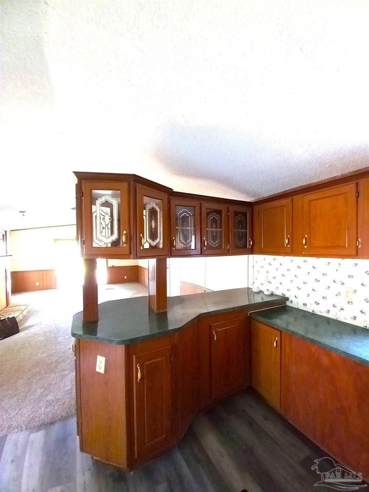 5800 Lillian Hwy - Photo 7 of 10