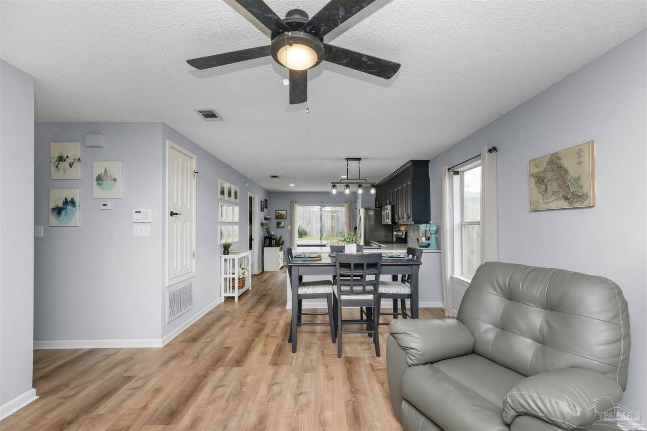 1512 Galvin Ave - Photo 5 of 39