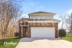 811 Willow Ln - Photo 1 of 1