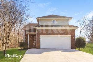 featured image of 811 Willow Ln