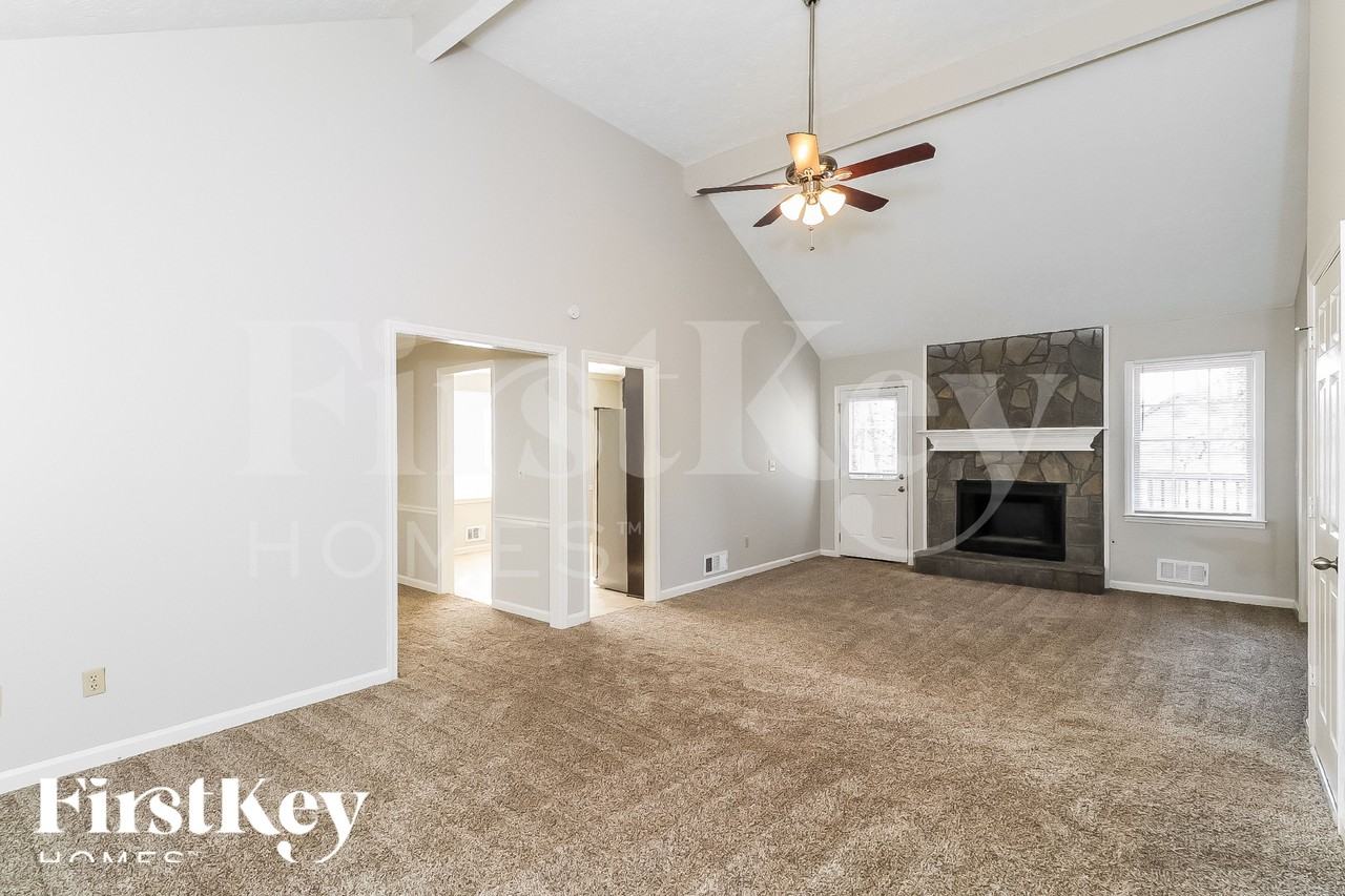 770 Simmons Mine Cir - Photo 2 of 18