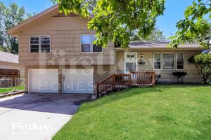 featured image of 607 Ne Short St