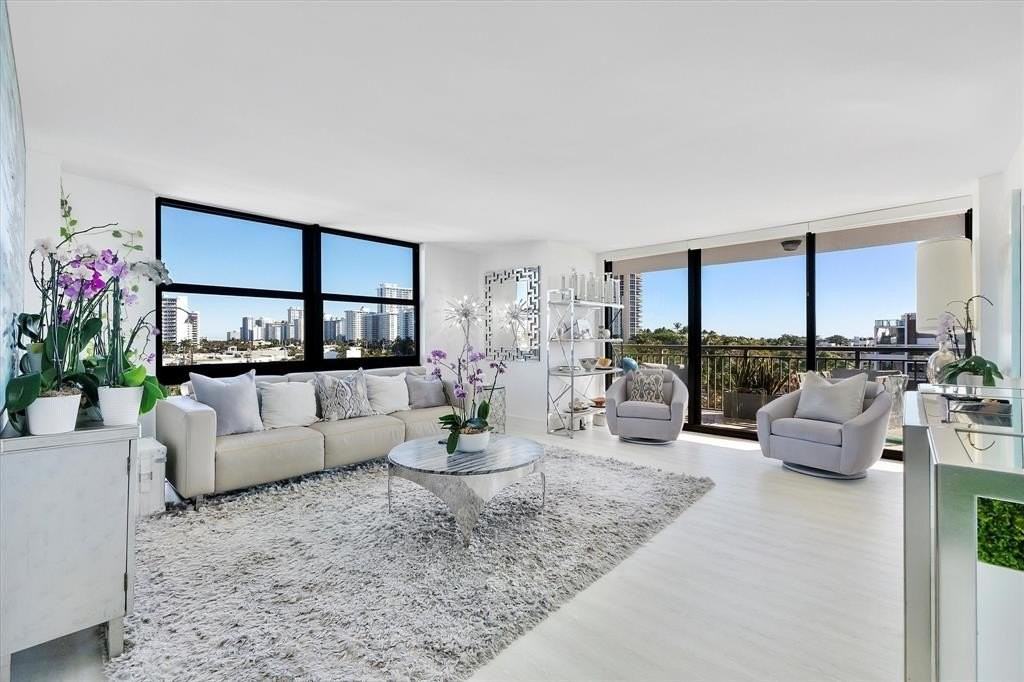 3031 N Ocean Blvd #606