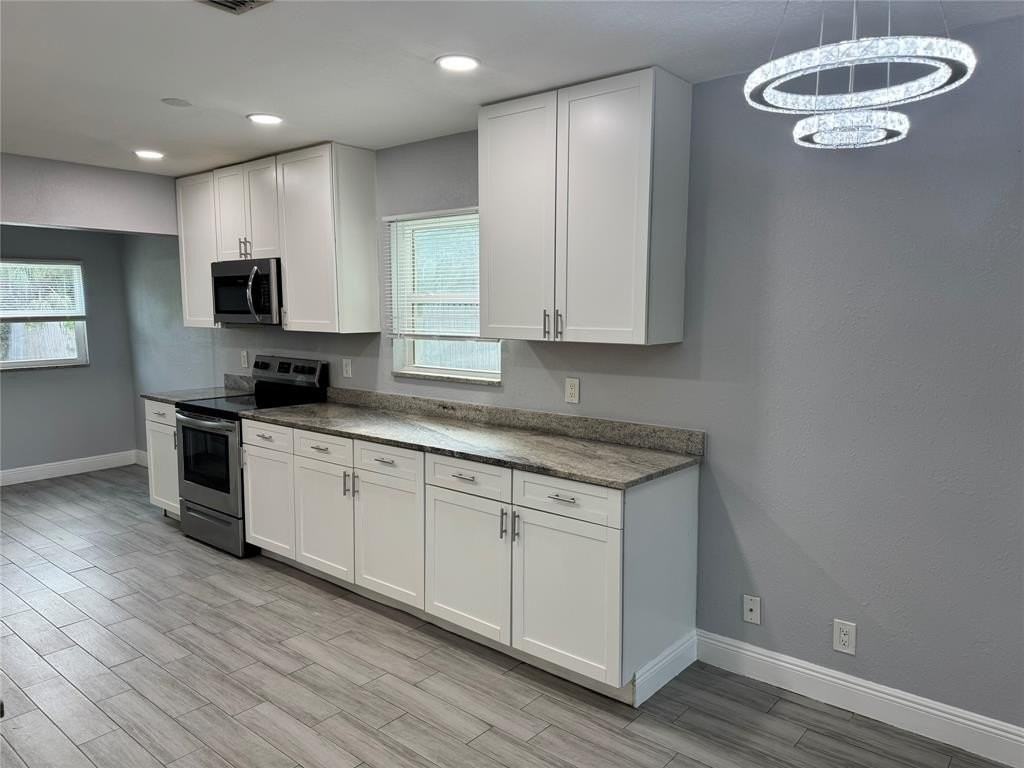 232 Nw 9th St - Photo 4 of 30