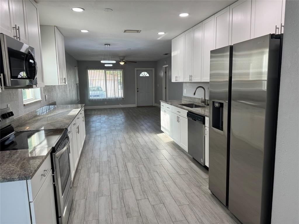 232 Nw 9th St - Photo 6 of 30