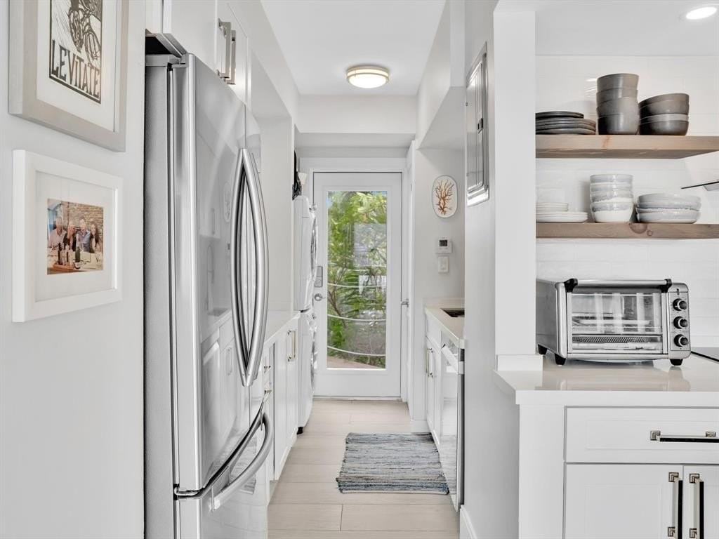 1124 Seminole Dr #4D - Photo 7 of 42