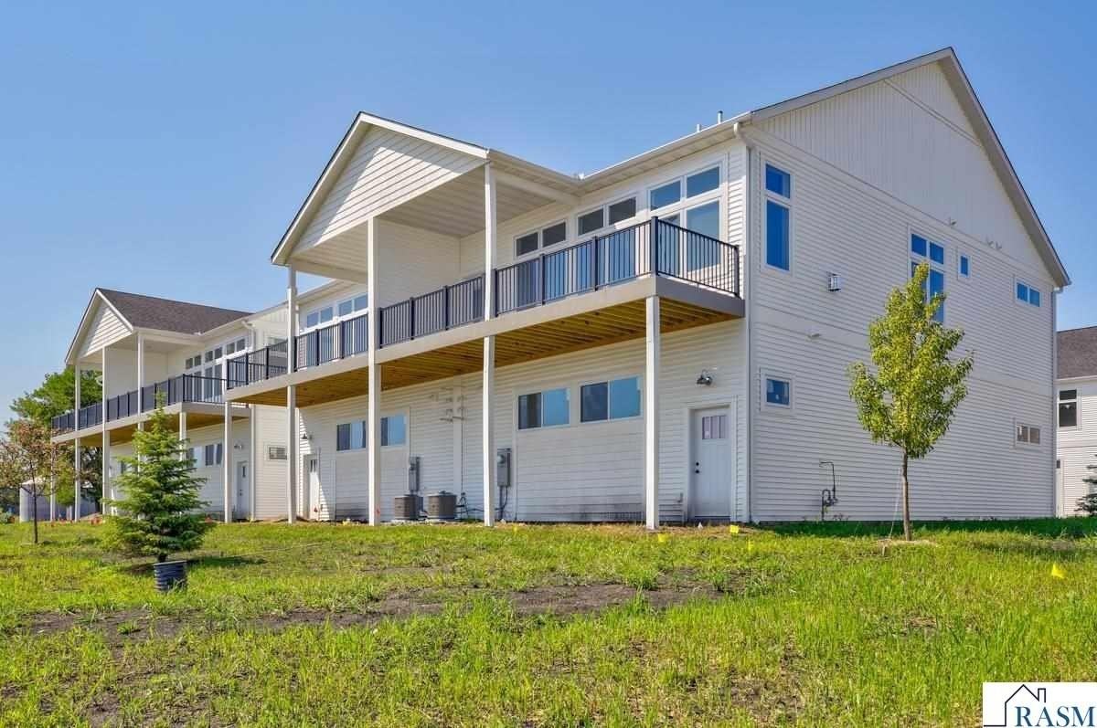 2308 Pleasant View Dr - Photo 3 of 35