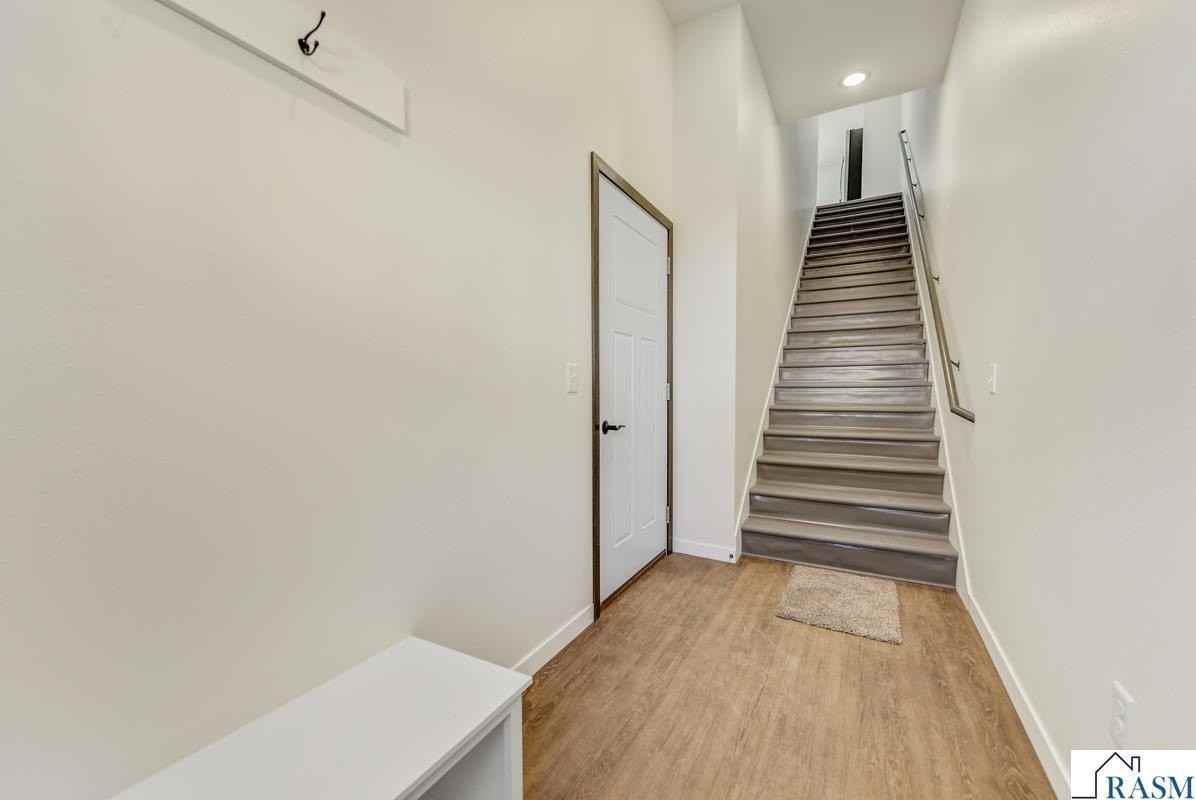 2308 Pleasant View Dr - Photo 5 of 35