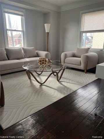 24054 Chicago St - Photo 3 of 9