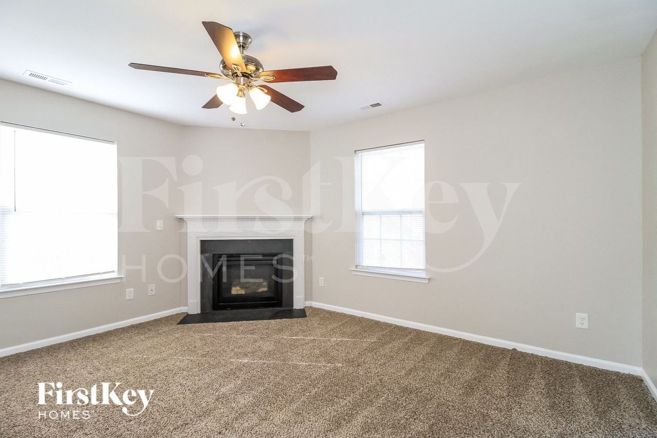 165 Salem Trail Ct - Photo 3 of 14