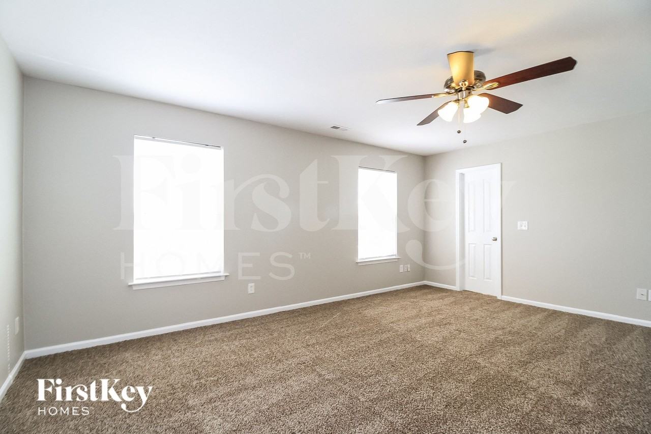 165 Salem Trail Ct - Photo 4 of 14