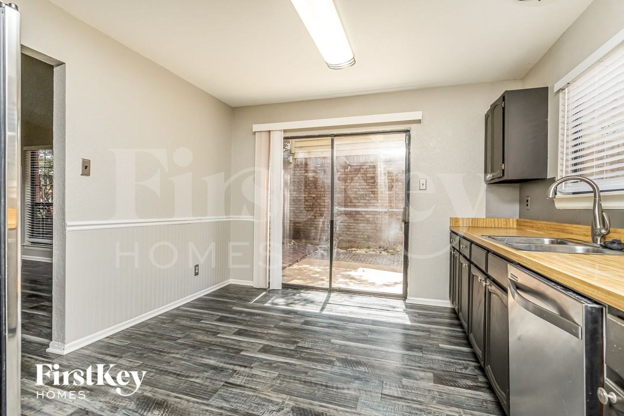 152 High Pointe Ln - Photo 5 of 15