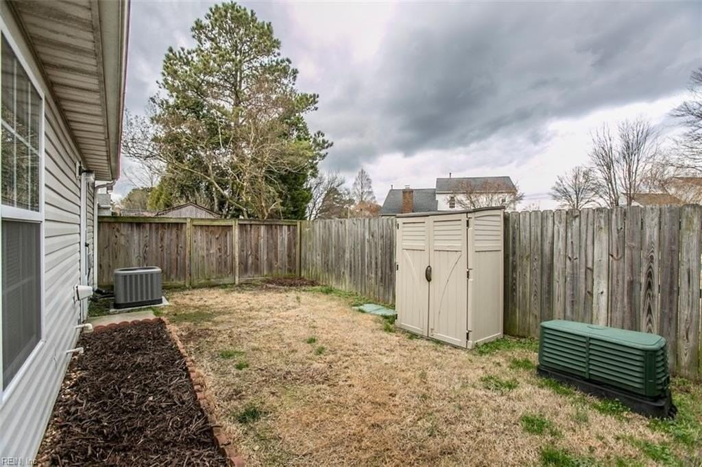 3702 Whitechapel Arch - Photo 3 of 22