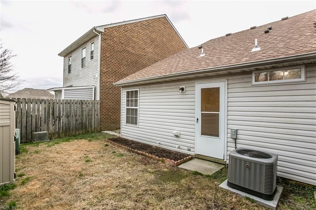 3702 Whitechapel Arch - Photo 4 of 22