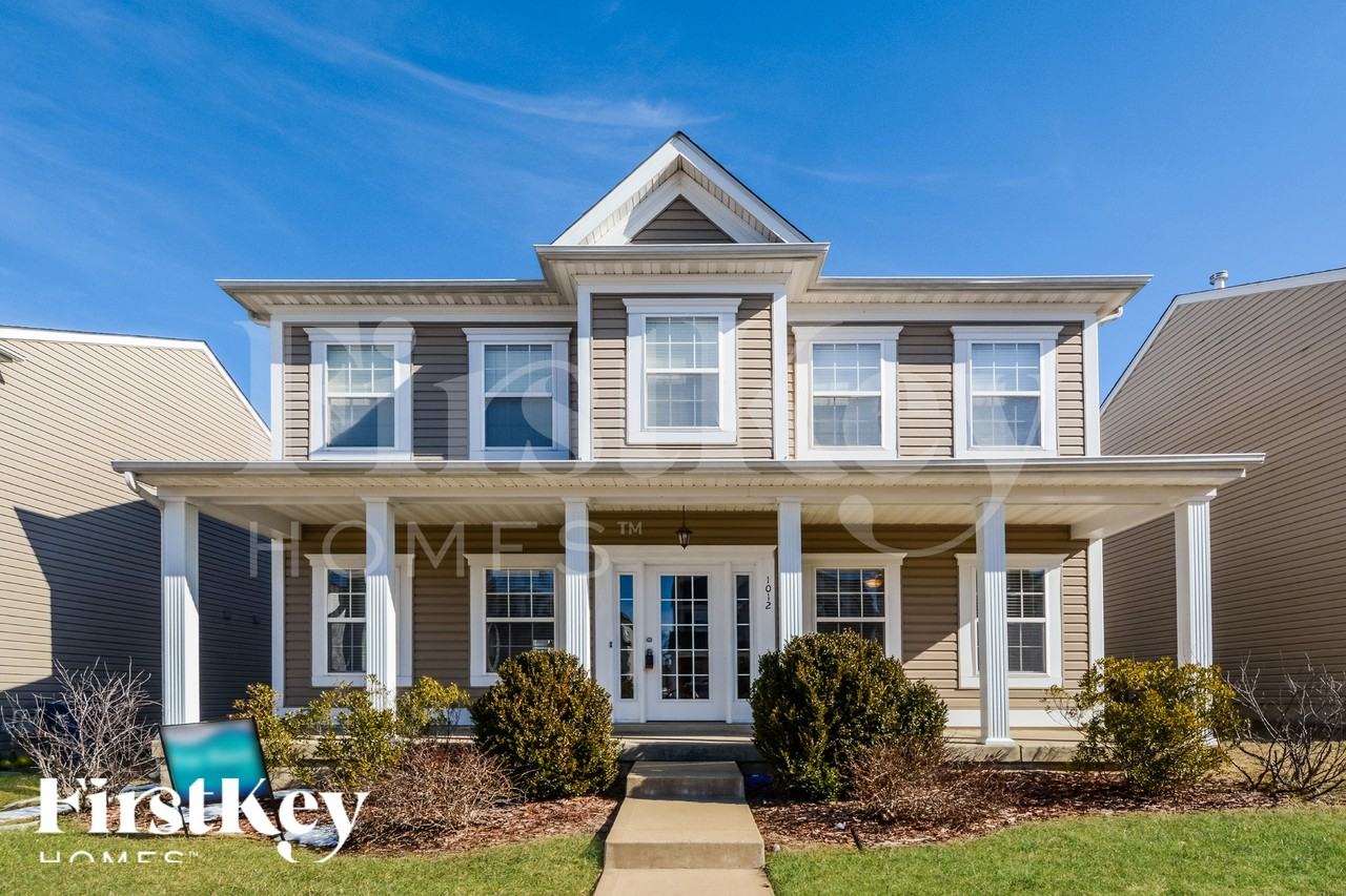 1012 Glengarry Dr - Photo 3 of 19