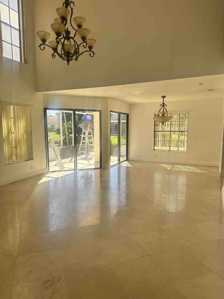 1752 Shoreside Cir - Photo 3 of 26