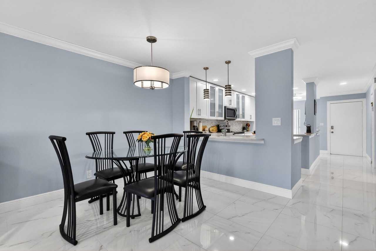 5675 Queen Palm Ct #E - Photo 7 of 40