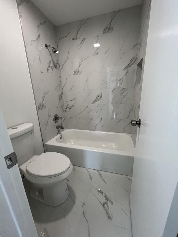 4129 Nw 88th Ave #202 - Photo 4 of 13