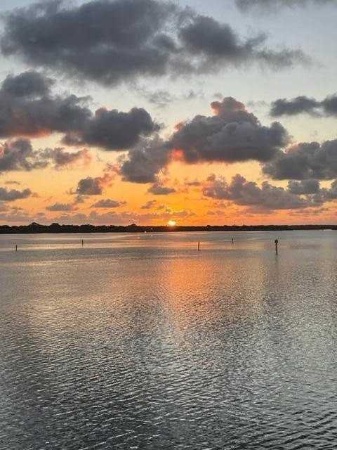 52 Yacht Club Dr #308 - Photo 2 of 23