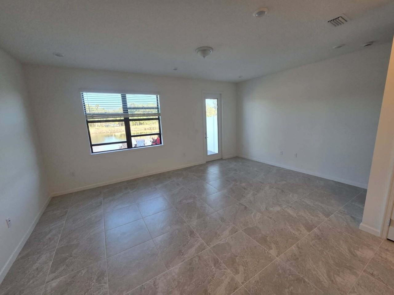 7783 Sw Bentley Ln - Photo 5 of 27