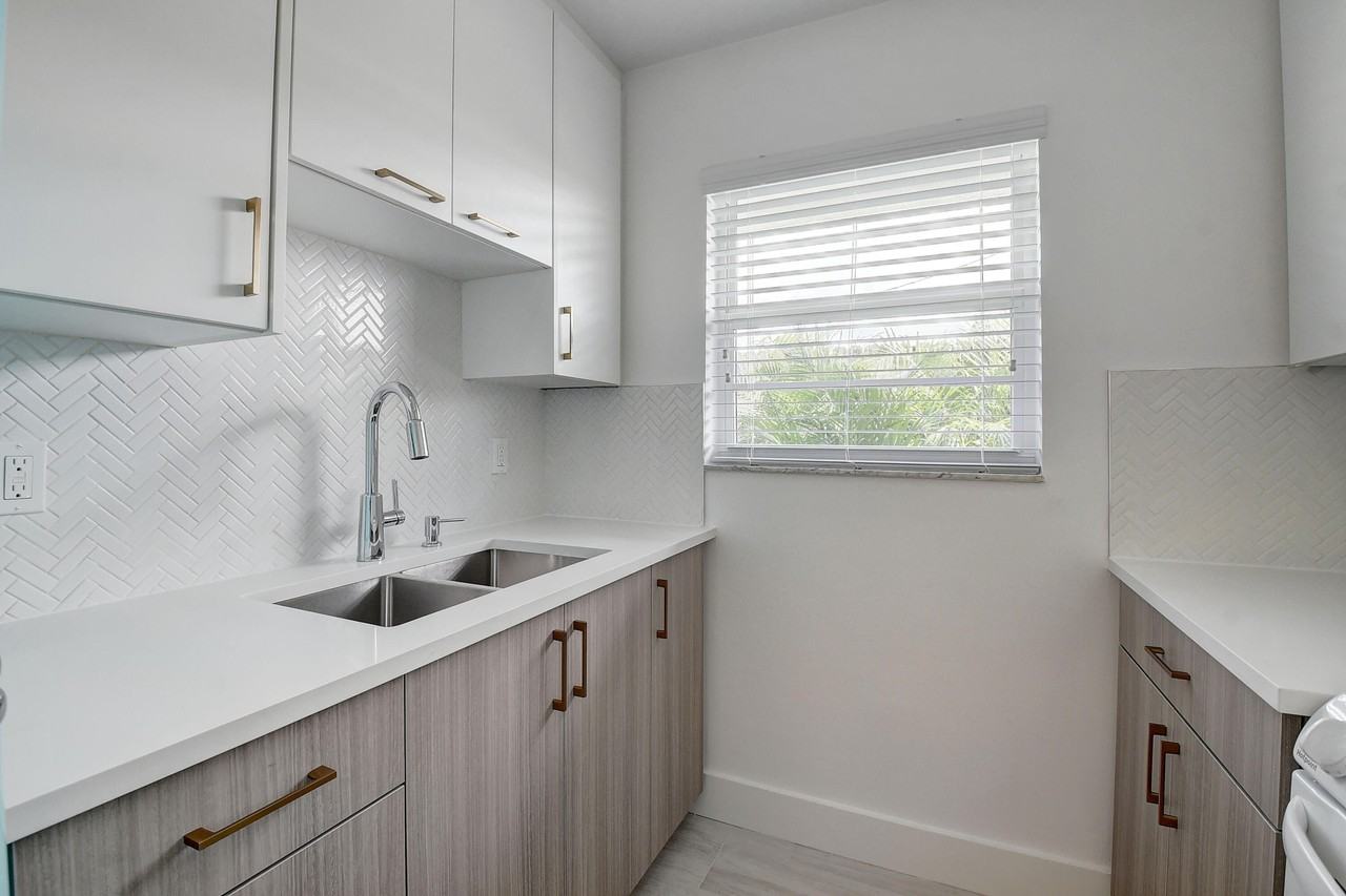 502 N H St #4 - Photo 2 of 20