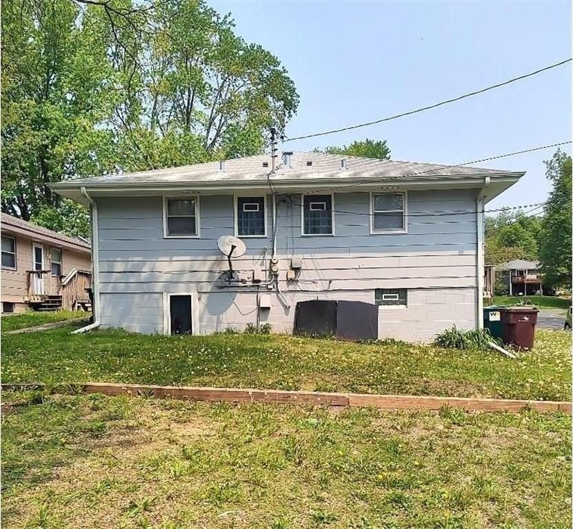 4101 Lowry Ave N - Photo 2 of 25